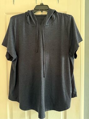 Lane Bryant LIVI Short Sleeve Heather Navy Tunic
